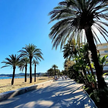 Location Au Lavandou * Le Lavandou